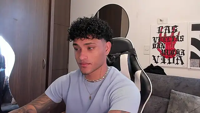 Alessandro Vanni online show from December 21, 2025, 3:41 pm