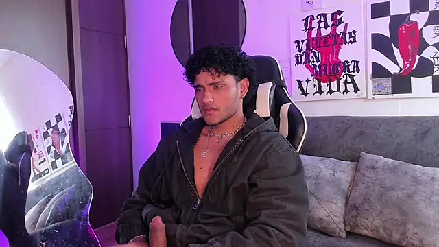 Alessandro Vanni online show from March 4, 2026, 1:28 pm