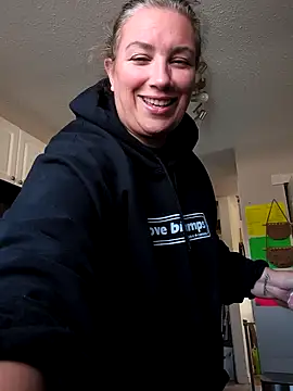 Canadian BBW online show from October 8, 2025, 7:00 pm