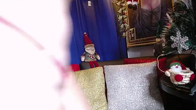 mia beatles online show from December 20, 2025, 4:03 pm