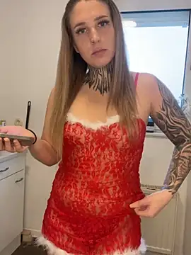 Snapshot of joanaelaa chatting on December 14, 2024, 1:38 pm joanaelaa online show from December 14, 2024, 1:38 pm