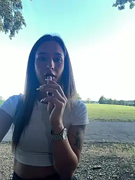 joanaelaa online show from July 28, 2026, 5:56 pm