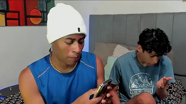 Snapshot of CrissBrownxxx chatting on October 22, 2025, 8:08 pm CrissBrownxxx online show from October 22, 2025, 8:08 pm