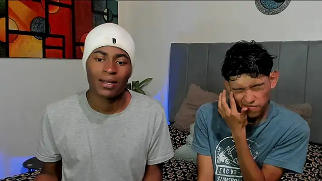 Snapshot of CrissBrownxxx chatting on November 4, 2025, 4:00 am CrissBrownxxx online show from November 4, 2025, 4:00 am