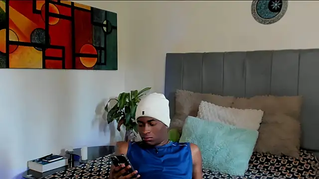 Snapshot of CrissBrownxxx chatting on November 12, 2025, 5:35 pm CrissBrownxxx online show from November 12, 2025, 5:35 pm