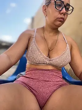 maymercy online show from March 15, 2026, 2:01 pm