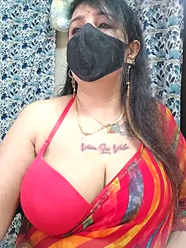 cute-tanvi online show from October 13, 2025, 1:05 am