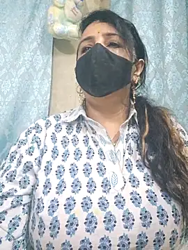 cute-tanvi online show from November 1, 2025, 12:56 am