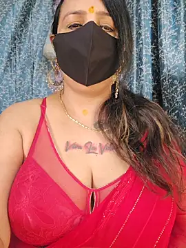 cute-tanvi online show from May 22, 2026, 12:29 am