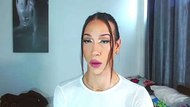 Snapshot of Kenisha_Sweet chatting on December 20, 2025, 7:32 pm Kenisha Sweet online show from December 20, 2025, 7:32 pm