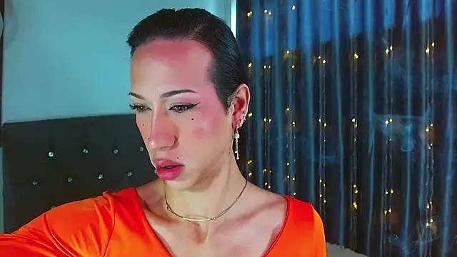 Snapshot of Kenisha_Sweet chatting on February 3, 2026, 1:49 pm Kenisha Sweet online show from February 3, 2026, 1:49 pm