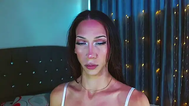 Snapshot of Kenisha_Sweet chatting on February 5, 2026, 4:22 pm Kenisha Sweet online show from February 5, 2026, 4:22 pm