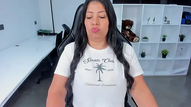 natural bigboobs online show from November 29, 2025, 7:28 pm