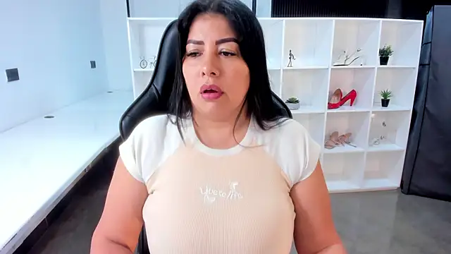 Snapshot of natural_bigboobs chatting on March 31, 2026, 7:47 pm natural bigboobs online show from March 31, 2026, 7:47 pm
