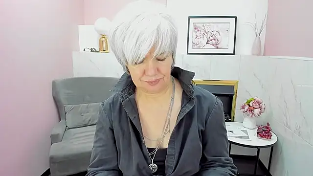 CarmenSoft online show from December 12, 2024, 2:48 am