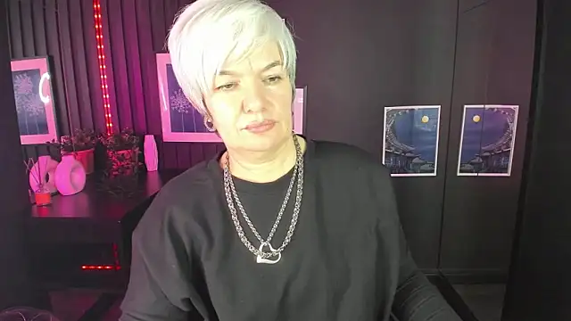 CarmenSoft online show from January 4, 2025, 2:46 am