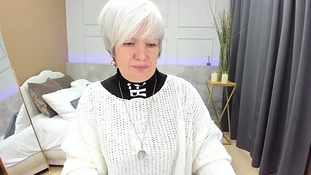 CarmenSoft online show from January 24, 2025, 8:43 pm