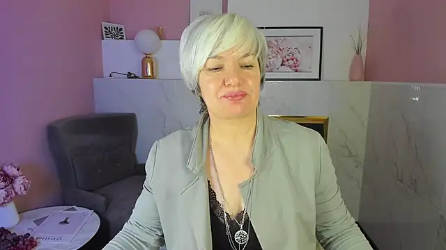 CarmenSoft online show from February 6, 2025, 1:05 am