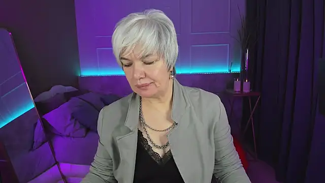 CarmenSoft online show from March 15, 2025, 2:46 am