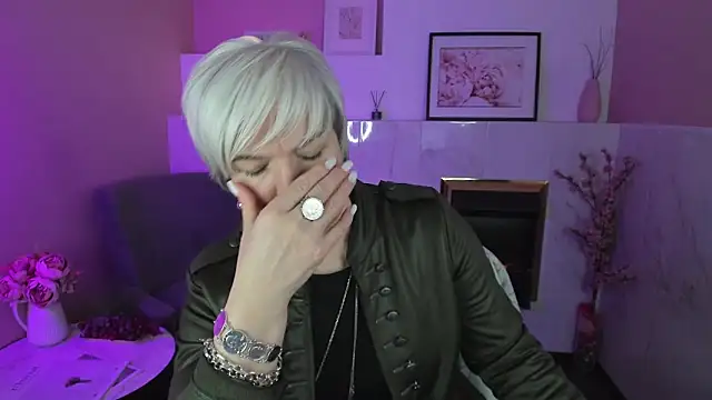 CarmenSoft online show from March 18, 2025, 3:20 am