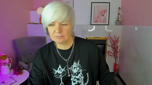 CarmenSoft online show from July 7, 2026, 8:57 pm
