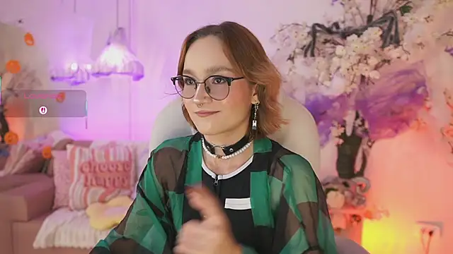 DalahiaRush online show from October 29, 2025, 7:04 pm