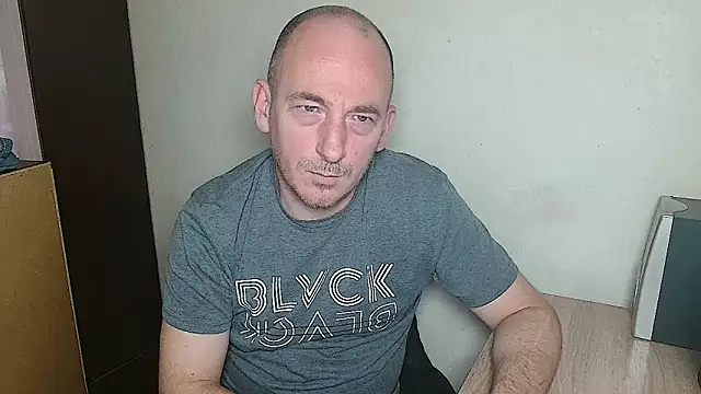 Johan   Barker online show from February 1, 2026, 12:37 pm