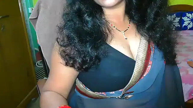 Snapshot of Anushka_21 chatting on December 21, 2024, 7:27 pm Anushka 21 online show from December 21, 2024, 7:27 pm