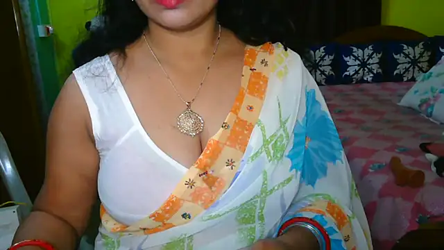 Snapshot of Anushka_21 chatting on December 29, 2024, 7:22 pm Anushka 21 online show from December 29, 2024, 7:22 pm