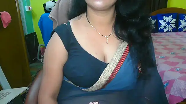 Snapshot of Anushka_21 chatting on February 16, 2025, 7:27 pm Anushka 21 online show from February 16, 2025, 7:27 pm
