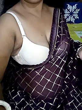 Snapshot of Anushka_21 chatting on September 8, 2025, 7:02 pm Anushka 21 online show from September 8, 2025, 7:02 pm