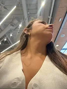 Hall 16 online show from November 26, 2025, 8:32 pm