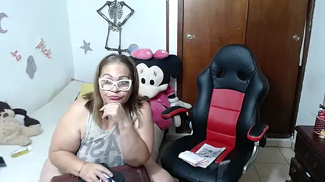 Britney-22 online show from October 21, 2025, 12:00 am