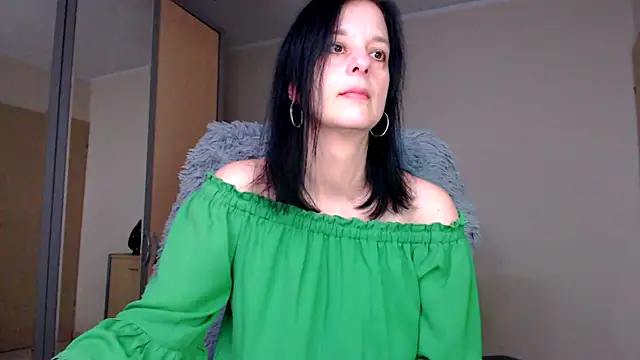 Snapshot of _Sweetlonglips_ chatting on December 19, 2024, 8:56 am Sweetlonglips online show from December 19, 2024, 8:56 am