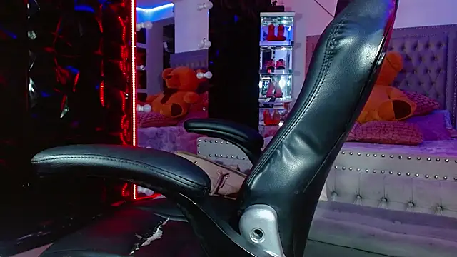 Gabrielamort online show from February 4, 2025, 12:44 pm