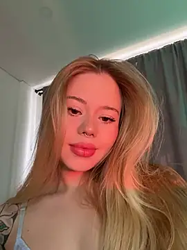 Snapshot of curchez_ chatting on February 1, 2025, 8:26 pm curchez online show from February 1, 2025, 8:26 pm