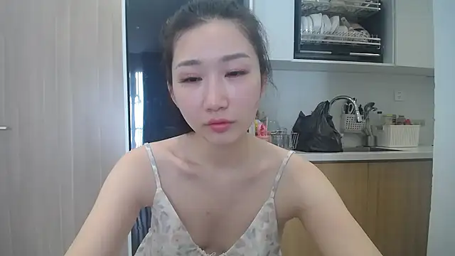 Asiagirll online show from June 24, 2026, 12:09 am
