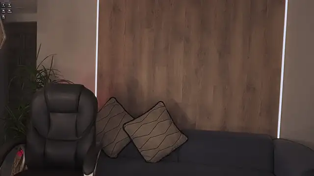 AbellaCroft online show from November 29, 2025, 1:25 pm