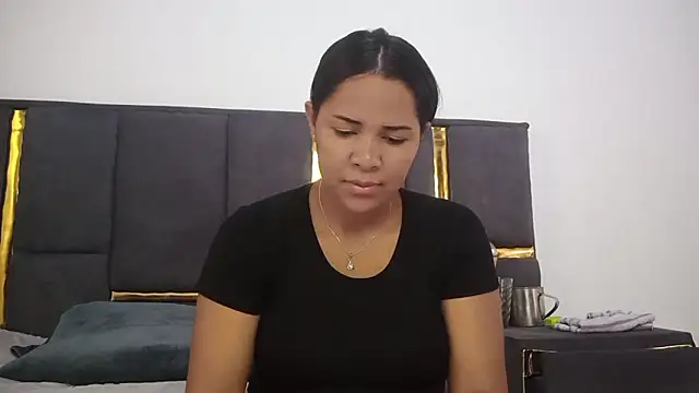 aleixane online show from November 17, 2025, 6:19 am