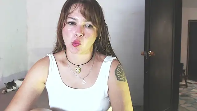 solamatista11 online show from November 7, 2025, 7:25 pm