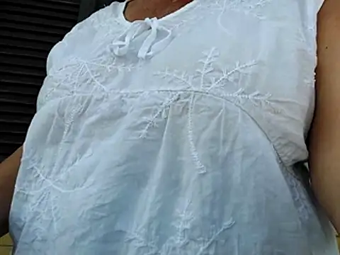 Snapshot of La_Vedova_Allegra chatting on June 25, 2026, 3:27 pm La Vedova Allegra online show from June 25, 2026, 3:27 pm