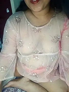 Sweet-Berry online show from December 4, 2025, 5:43 pm