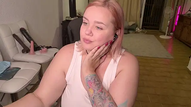 MargotGrey online show from September 10, 2025, 7:03 pm