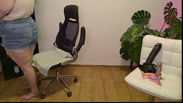 MargotGrey online show from July 1, 2026, 6:18 pm