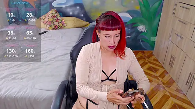 Snapshot of Eimy_lorens chatting on June 9, 2026, 7:47 pm Eimy lorens online show from June 9, 2026, 7:47 pm