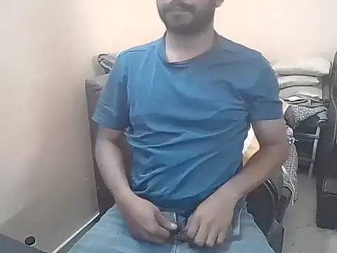 Snapshot of redvelvet_4 chatting on November 13, 2025, 4:11 am redvelvet 4 online show from November 13, 2025, 4:11 am