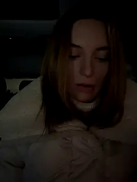 Snapshot of -AngelAri- chatting on December 5, 2024, 9:06 pm -AngelAri- online show from December 5, 2024, 9:06 pm