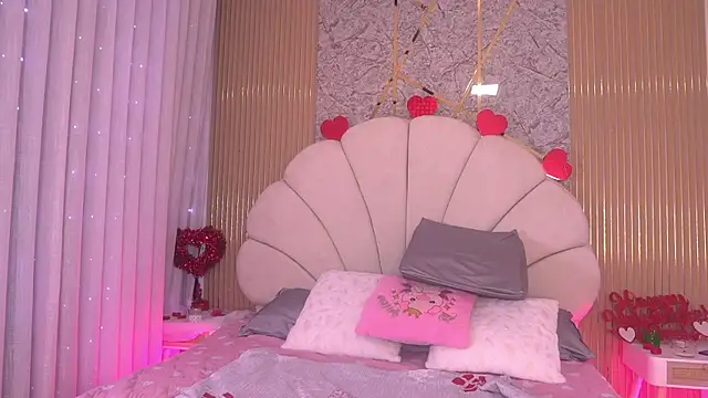 Snapshot of mssburbuja chatting on February 6, 2026, 3:11 am mssburbuja online show from February 6, 2026, 3:11 am