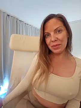 novaforyou1 online show from November 26, 2025, 7:37 pm