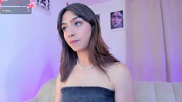 Snapshot of Moonlight1002 chatting on February 25, 2025, 3:42 am Moonlight1002 online show from February 25, 2025, 3:42 am